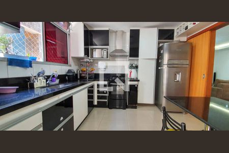 Apartamento à venda com 140m², 4 quartos e 3 vagas