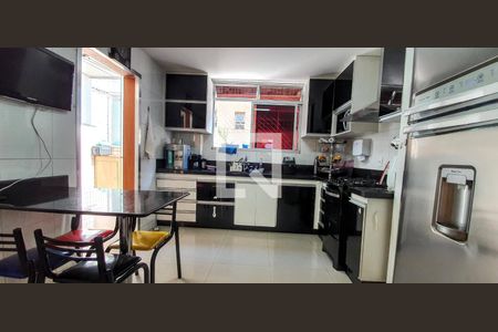 Apartamento à venda com 140m², 4 quartos e 3 vagas