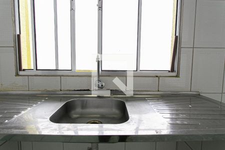 Cozinha de casa para alugar com 1 quarto, 25m² em Cidade Antônio Estevão de Carvalho, São Paulo