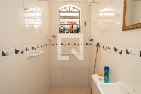 Casa à venda com 125m², 3 quartos e 2 vagas Casa à venda com 125m², 3 quartos e 2 vagasBanheiro de Serviço