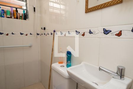 Casa à venda com 125m², 3 quartos e 2 vagas Casa à venda com 125m², 3 quartos e 2 vagasBanheiro de Serviço