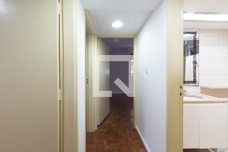 Apartamento à venda com 110m², 3 quartos e 2 vagas Apartamento à venda com 110m², 3 quartos e 2 vagasCorredor