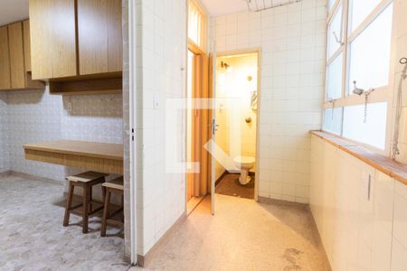 Apartamento à venda com 110m², 3 quartos e 2 vagas Apartamento à venda com 110m², 3 quartos e 2 vagasÁrea de serviço