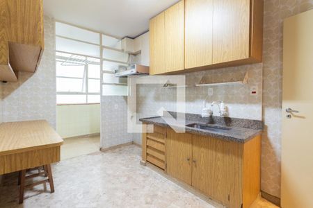 Apartamento à venda com 110m², 3 quartos e 2 vagas Apartamento à venda com 110m², 3 quartos e 2 vagasCozinha