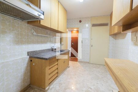 Apartamento à venda com 110m², 3 quartos e 2 vagas Apartamento à venda com 110m², 3 quartos e 2 vagasCozinha