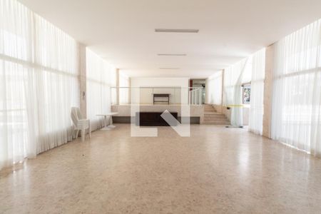 Apartamento à venda com 110m², 3 quartos e 2 vagas Apartamento à venda com 110m², 3 quartos e 2 vagasSalão de festas