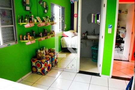 Casa para alugar com 200m², 3 quartos e 2 vagas Casa para alugar com 200m², 3 quartos e 2 vagasQuarto 3 com banheiro e varanda