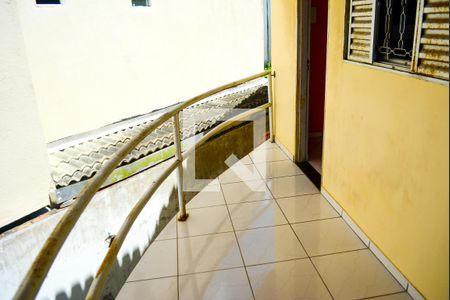 Casa para alugar com 200m², 3 quartos e 2 vagas Casa para alugar com 200m², 3 quartos e 2 vagasQuarto 3 com banheiro e varanda