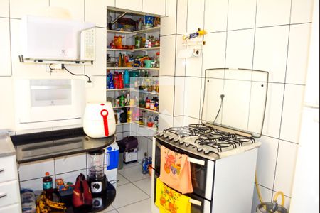 Casa para alugar com 200m², 3 quartos e 2 vagas Casa para alugar com 200m², 3 quartos e 2 vagasCozinha