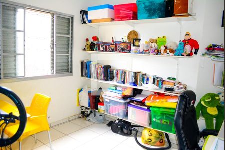 Casa para alugar com 200m², 3 quartos e 2 vagas Casa para alugar com 200m², 3 quartos e 2 vagasQuarto 2