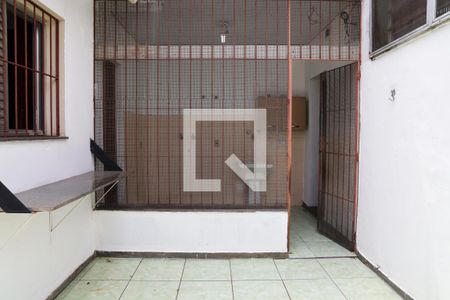 Casa à venda com 170m², 2 quartos e 2 vagasQuintal