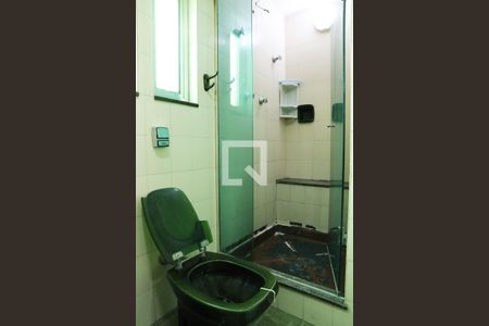 Casa à venda com 170m², 2 quartos e 2 vagasBanheiro da Suíte 2