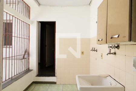 Casa à venda com 170m², 2 quartos e 2 vagasÁrea de Serviço