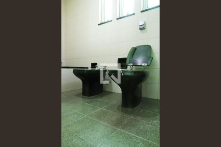 Casa à venda com 170m², 2 quartos e 2 vagasBanheiro da Suíte 2