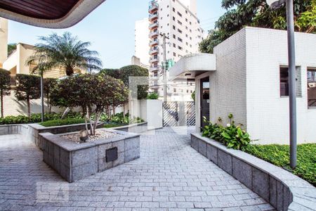 Apartamento à venda com 220m², 4 quartos e 3 vagasEntrada