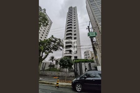 Apartamento à venda com 220m², 4 quartos e 3 vagasFachada
