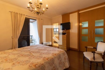 Apartamento à venda com 220m², 4 quartos e 3 vagasSuíte 1