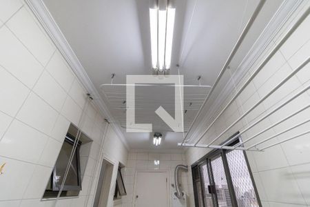 Apartamento à venda com 220m², 4 quartos e 3 vagasLavanderia