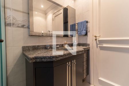 Apartamento à venda com 220m², 4 quartos e 3 vagasBanheiro da Suíte 3