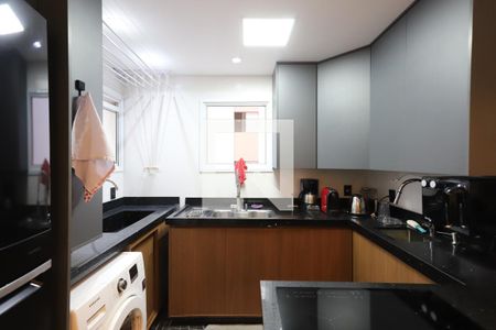 Apartamento à venda com 73m², 2 quartos e 2 vagas Apartamento à venda com 73m², 2 quartos e 2 vagasCozinha e Área de Serviço
