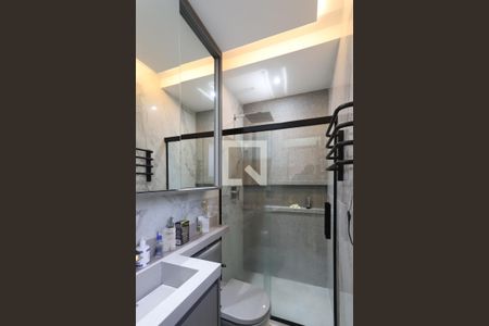Apartamento à venda com 73m², 2 quartos e 2 vagas Apartamento à venda com 73m², 2 quartos e 2 vagasBanheiro da Suíte 2