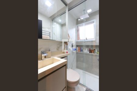 Apartamento à venda com 73m², 2 quartos e 2 vagas Apartamento à venda com 73m², 2 quartos e 2 vagasBanheiro da Suíte 1