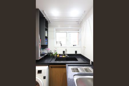Apartamento à venda com 73m², 2 quartos e 2 vagas Apartamento à venda com 73m², 2 quartos e 2 vagasCozinha e Área de Serviço