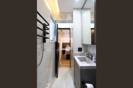 Apartamento à venda com 73m², 2 quartos e 2 vagas Apartamento à venda com 73m², 2 quartos e 2 vagasBanheiro da Suíte 2