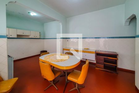 Casa à venda com 186m², 1 quarto e 2 vagas Casa à venda com 186m², 1 quarto e 2 vagasCozinha