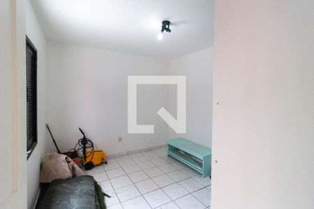 Casa à venda com 170m², 3 quartos e 2 vagasÁrea de serviço