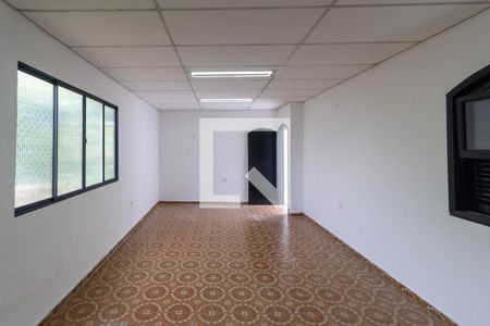 Casa à venda com 170m², 3 quartos e 2 vagasSalão
