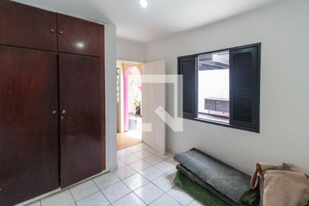 Casa à venda com 170m², 3 quartos e 2 vagasÁrea de serviço