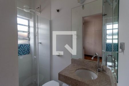 Casa à venda com 170m², 3 quartos e 2 vagasBanheiro do quarto 2