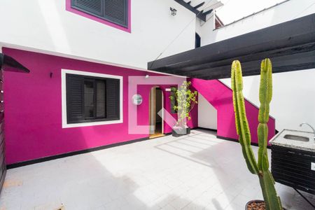 Casa à venda com 170m², 3 quartos e 2 vagasQuintal