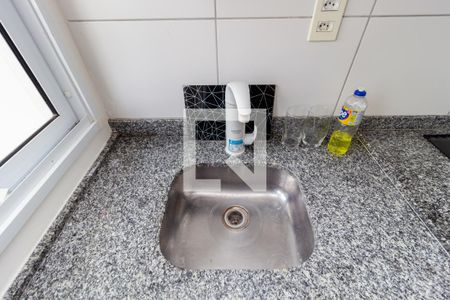Detalhe - Cozinha de apartamento para alugar com 1 quarto, 27m² em Brás, São Paulo