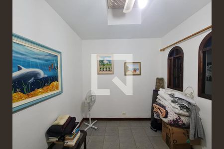 Casa à venda com 161m², 3 quartos e 2 vagas Casa à venda com 161m², 3 quartos e 2 vagasQuarto 2