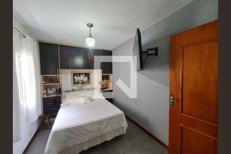 Casa à venda com 161m², 3 quartos e 2 vagas Casa à venda com 161m², 3 quartos e 2 vagasSuíte