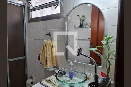 Casa à venda com 161m², 3 quartos e 2 vagas Casa à venda com 161m², 3 quartos e 2 vagasBanheiro da Suíte