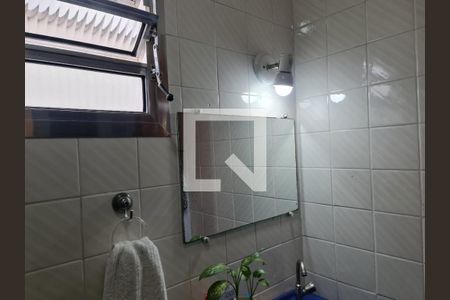 Casa à venda com 161m², 3 quartos e 2 vagas Casa à venda com 161m², 3 quartos e 2 vagasBanheiro Social