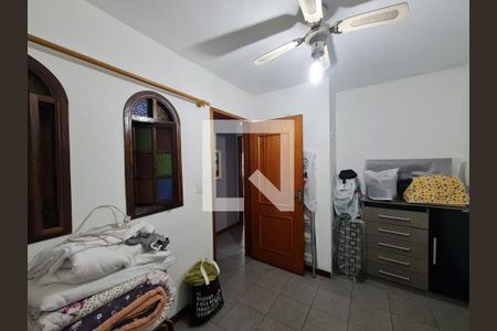 Casa à venda com 161m², 3 quartos e 2 vagas Casa à venda com 161m², 3 quartos e 2 vagasQuarto 2