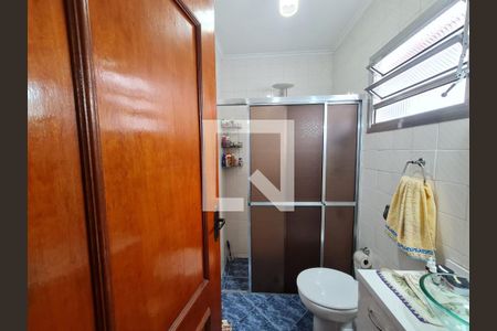 Casa à venda com 161m², 3 quartos e 2 vagas Casa à venda com 161m², 3 quartos e 2 vagasBanheiro da Suíte