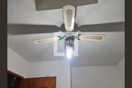 Casa à venda com 161m², 3 quartos e 2 vagas Casa à venda com 161m², 3 quartos e 2 vagasQuarto 2