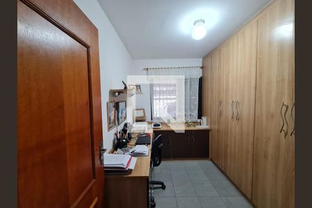 Casa à venda com 161m², 3 quartos e 2 vagas Casa à venda com 161m², 3 quartos e 2 vagasQuarto 3