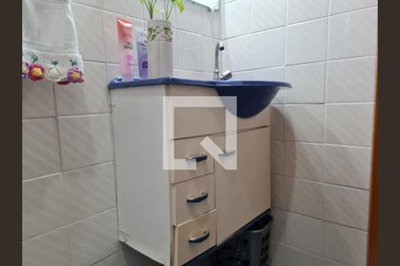 Casa à venda com 161m², 3 quartos e 2 vagas Casa à venda com 161m², 3 quartos e 2 vagasBanheiro Social