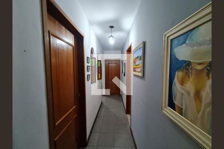 Corredor de casa à venda com 3 quartos, 161m² em Vila Carioca, Guarulhos