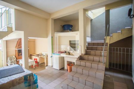 Casa à venda com 200m², 3 quartos e 2 vagas Casa à venda com 200m², 3 quartos e 2 vagasÁrea de Serviço - Edicola