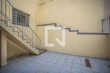 Casa à venda com 200m², 3 quartos e 2 vagas Casa à venda com 200m², 3 quartos e 2 vagasQuintal