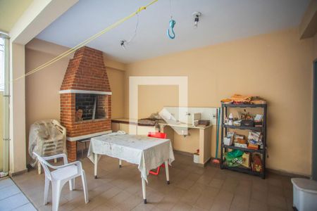 Casa à venda com 200m², 3 quartos e 2 vagas Casa à venda com 200m², 3 quartos e 2 vagasChurrasqueira