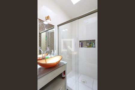 Casa à venda com 205m², 3 quartos e 3 vagasBanheiro