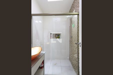 Casa à venda com 205m², 3 quartos e 3 vagasBanheiro